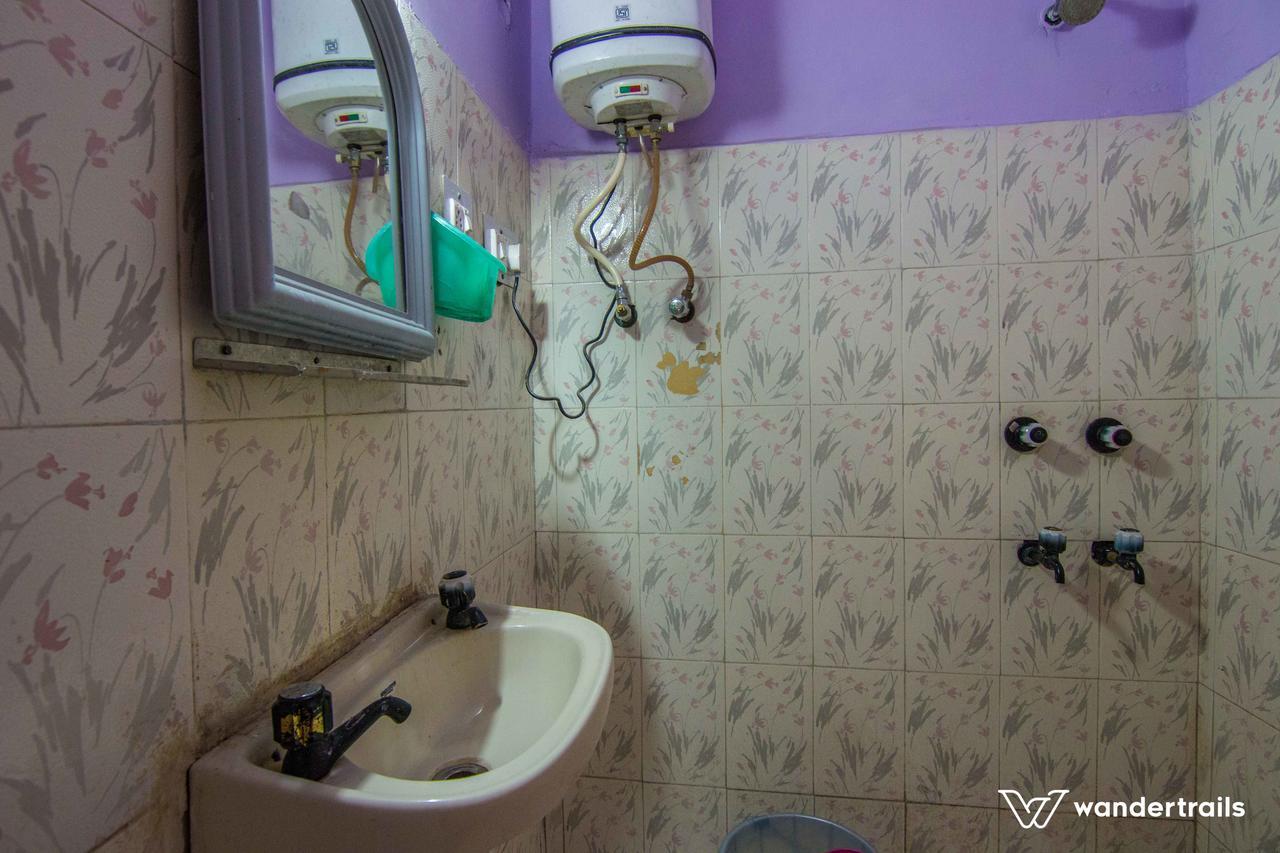 Kunal Hotel & Cottages Manāli エクステリア 写真